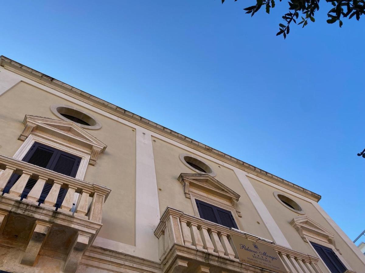 Palazzo Mongio Suites And Apartments Gallipoli Exterior foto